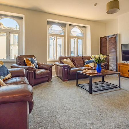 Castleview Coastal Comfort With 2 Parking Spaces Oystermouth Екстер'єр фото