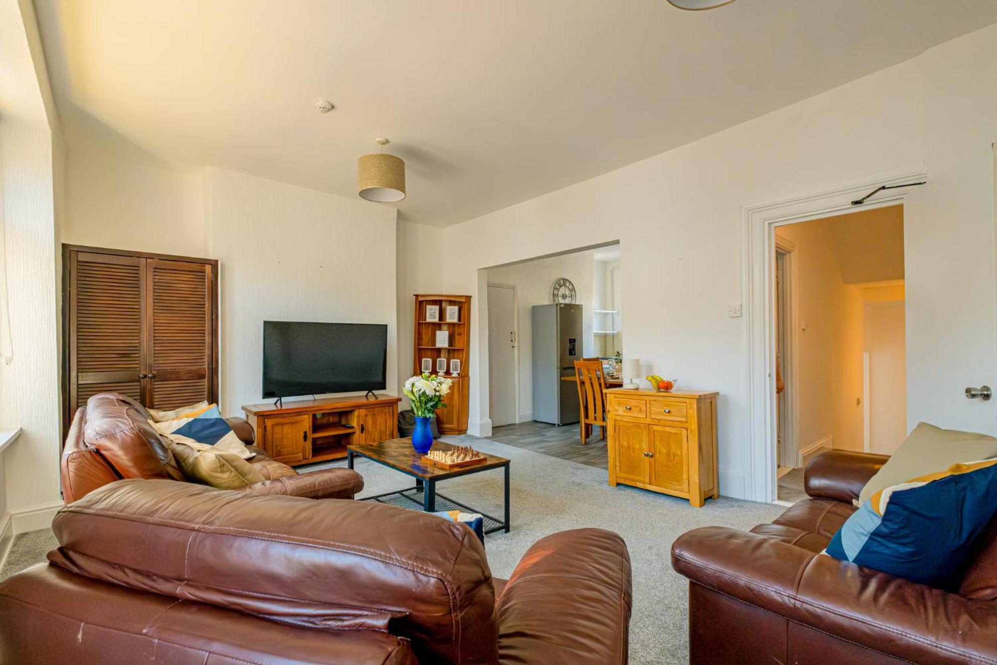 Castleview Coastal Comfort With 2 Parking Spaces Oystermouth Екстер'єр фото