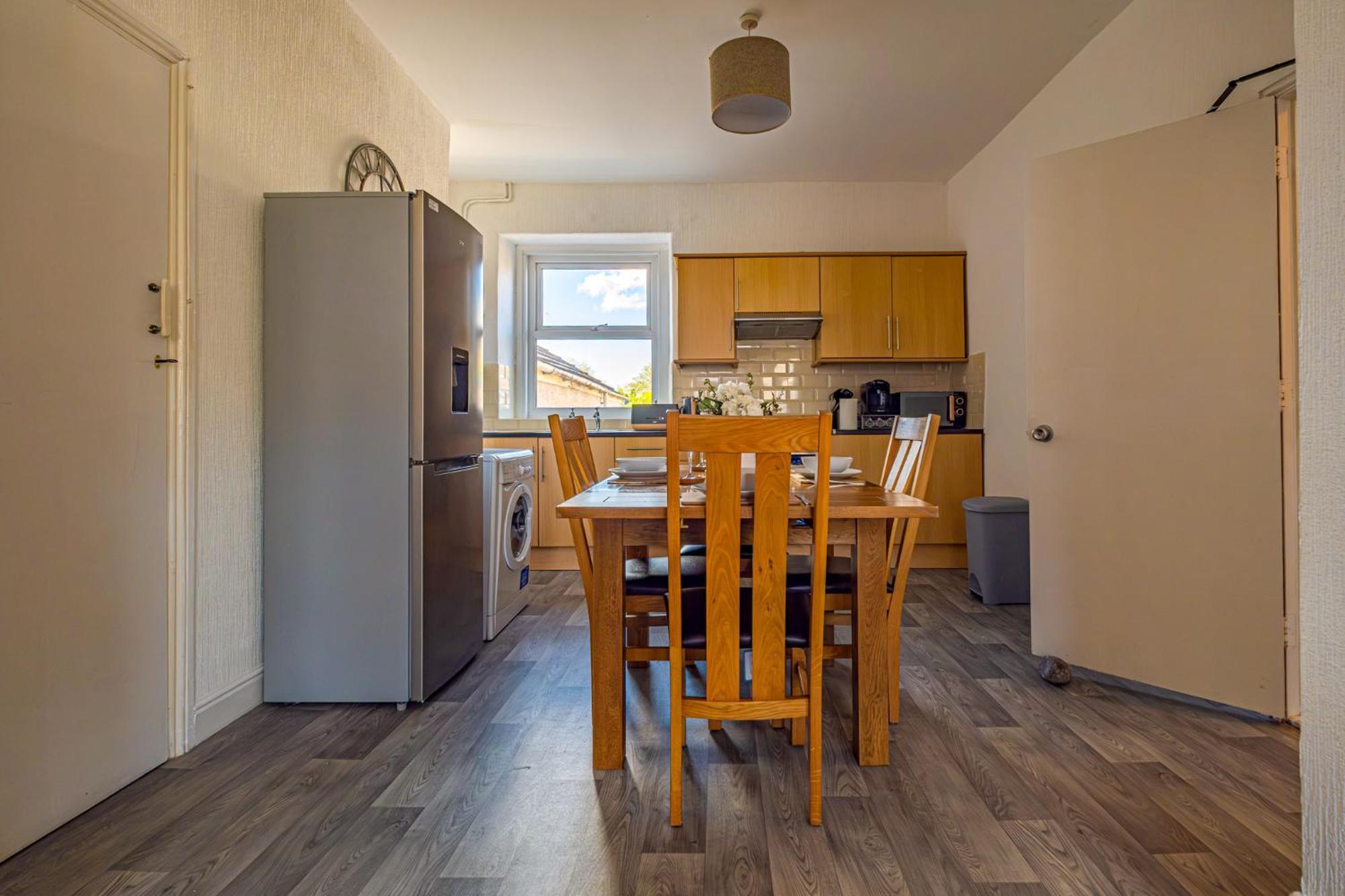 Castleview Coastal Comfort With 2 Parking Spaces Oystermouth Екстер'єр фото