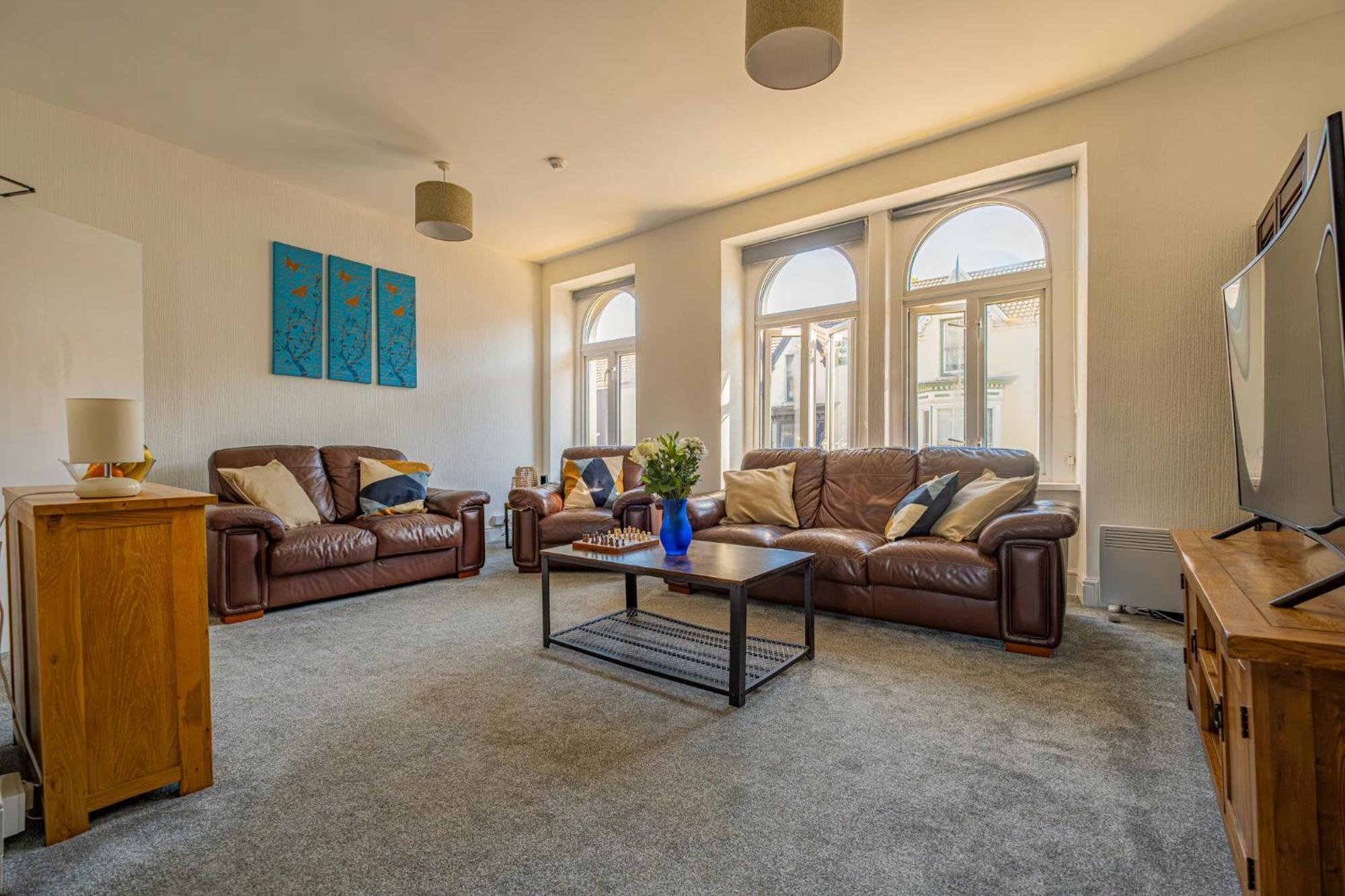 Castleview Coastal Comfort With 2 Parking Spaces Oystermouth Екстер'єр фото